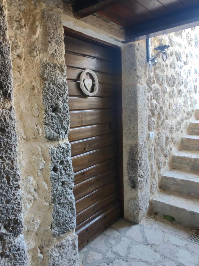 Agriturismo Le Faeta アルピーノ エクステリア 写真
