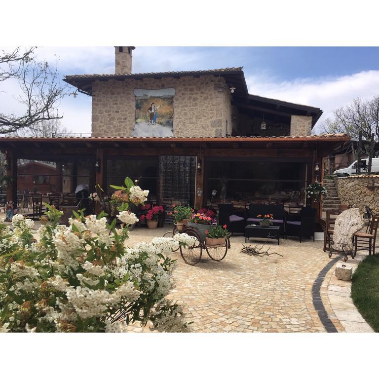 Agriturismo Le Faeta アルピーノ エクステリア 写真