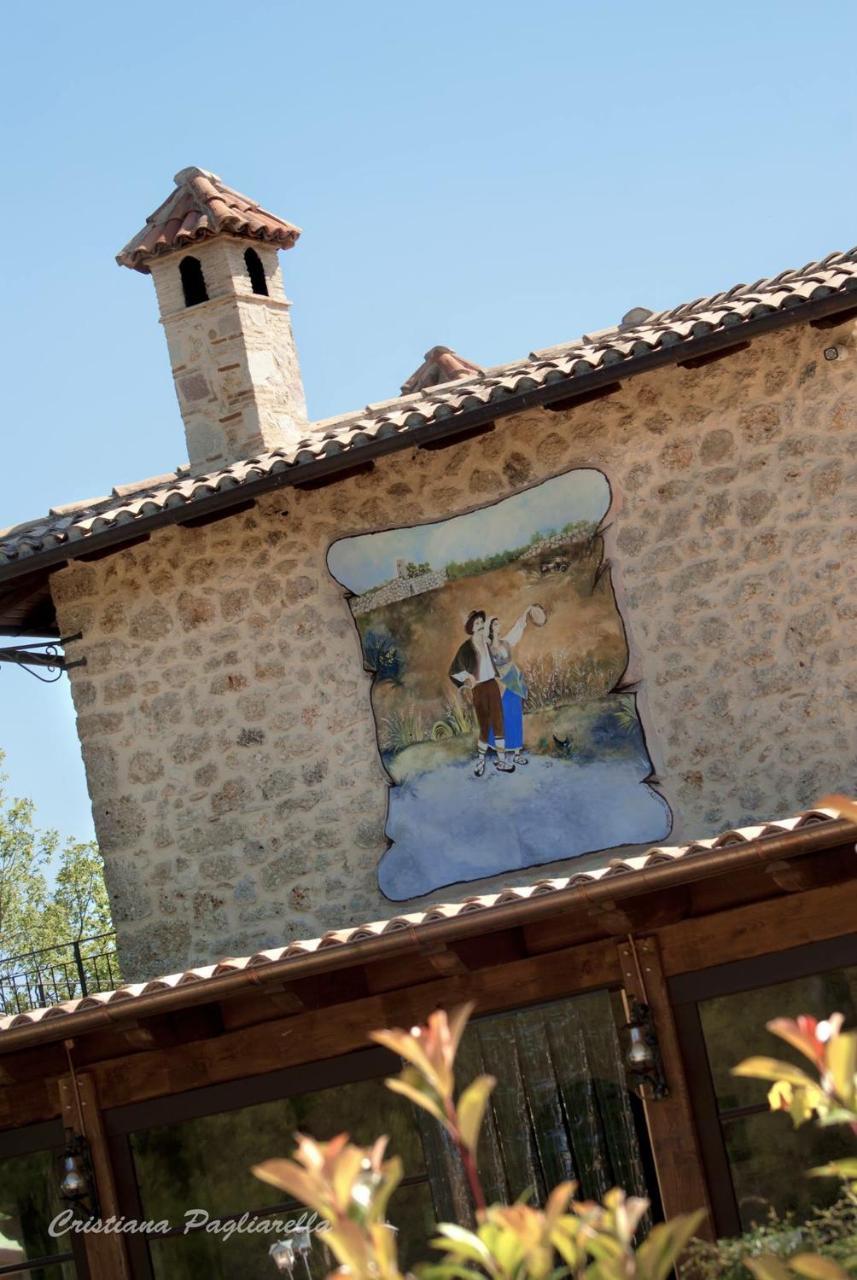 Agriturismo Le Faeta アルピーノ エクステリア 写真